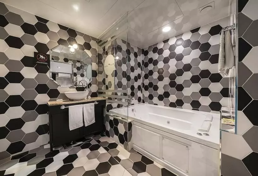 Hotelli Yaja Guri Sutaek