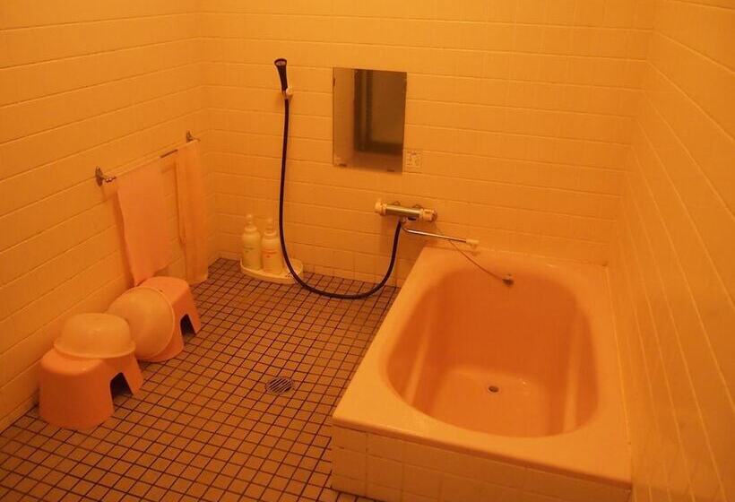 Minshuku Maetakeso   Hostel