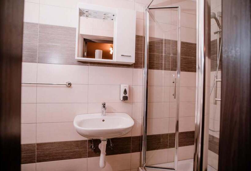 פנסיון House Karakas