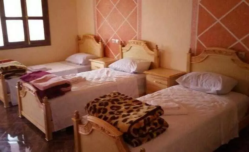 Aït Ayoub Voyages   Hostel