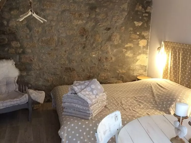 ベッドアンドブレックファースト Le Petit Monty