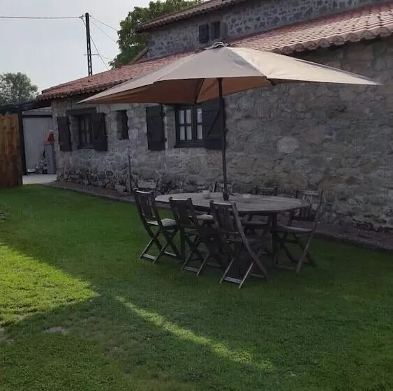 ベッドアンドブレックファースト Le Petit Monty