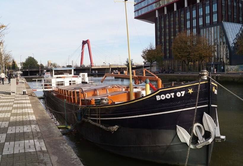Boathotel Rotterdam Seven