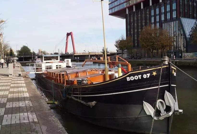 Boathotel Rotterdam Seven