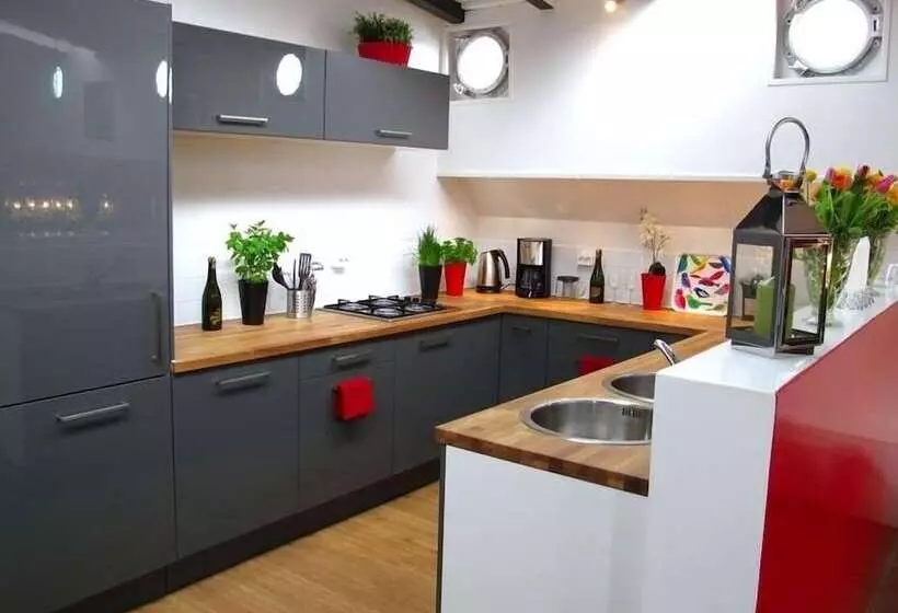 Boathotel Rotterdam Seven