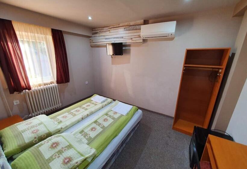 Forró Fogadó & Bauer Bistro