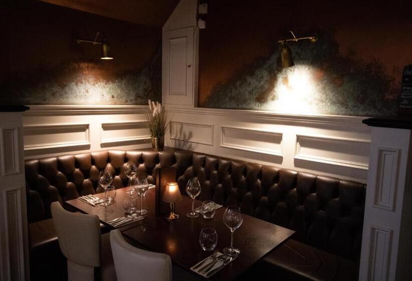 فندق فئة نجمة واحدة The Wheatsheaf Pub, Kitchen & Rooms