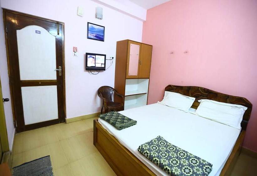 בית מלון כפרי Abirami Residency