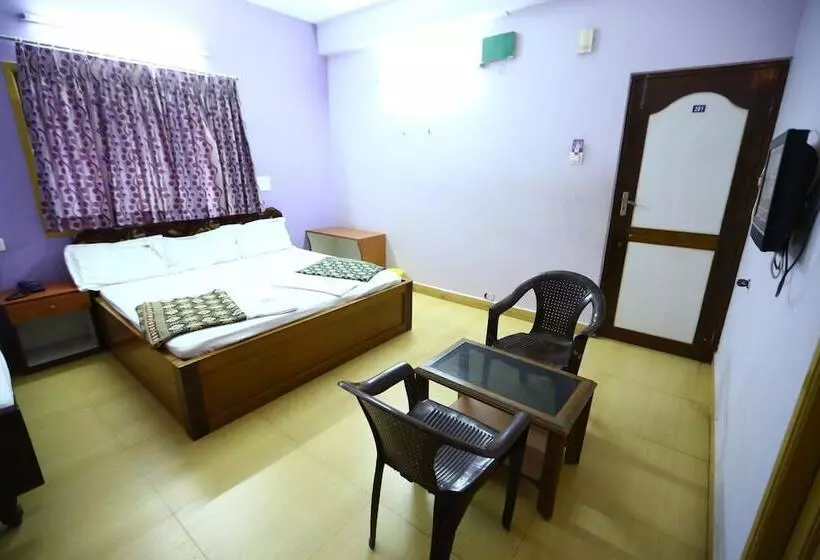 Hotelli Abirami Residency