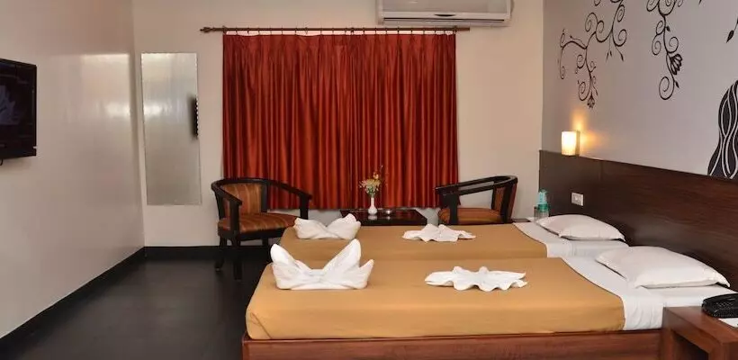 Hotelli Abirami Residency