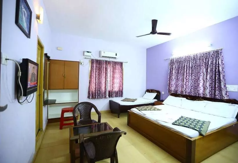 Hotelli Abirami Residency