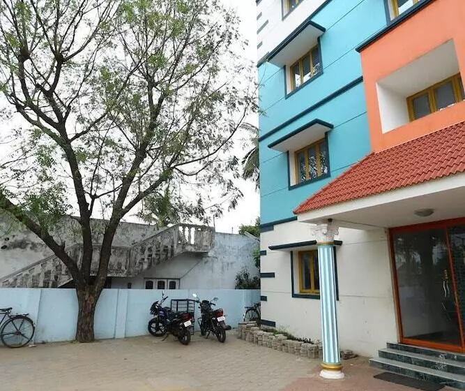 Hotelli Abirami Residency