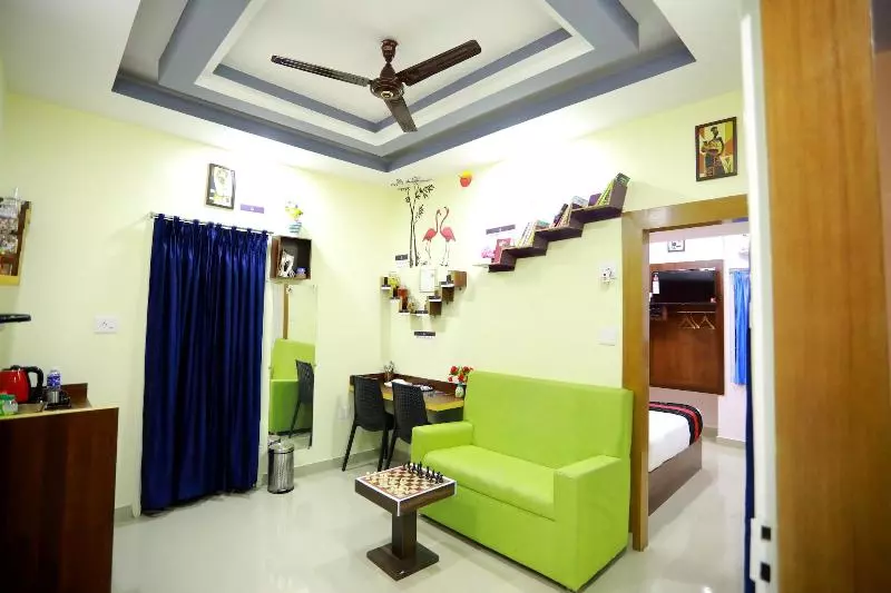 ホテル Base9 Airport