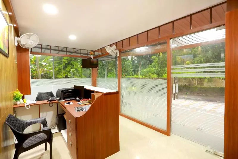 ホテル Base9 Airport