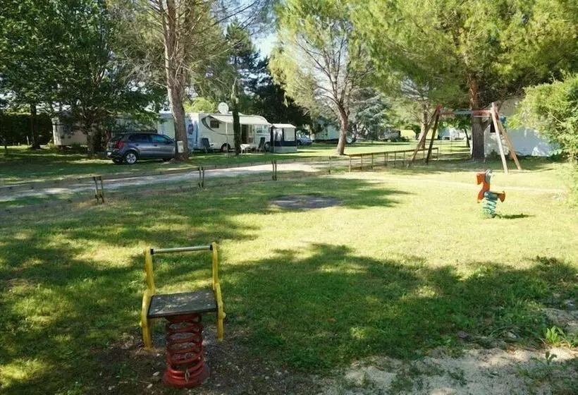 ホテル Camping Du Pas Des Biches