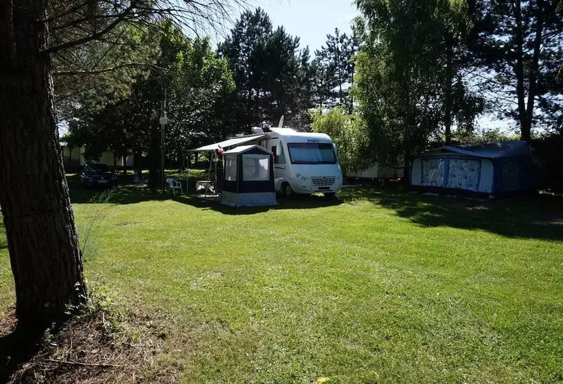 ホテル Camping Du Pas Des Biches