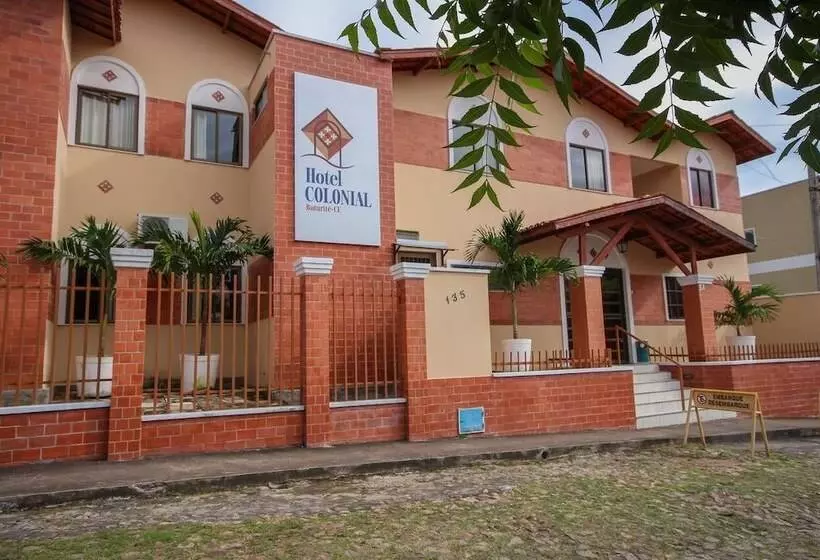 ホテル Colonial