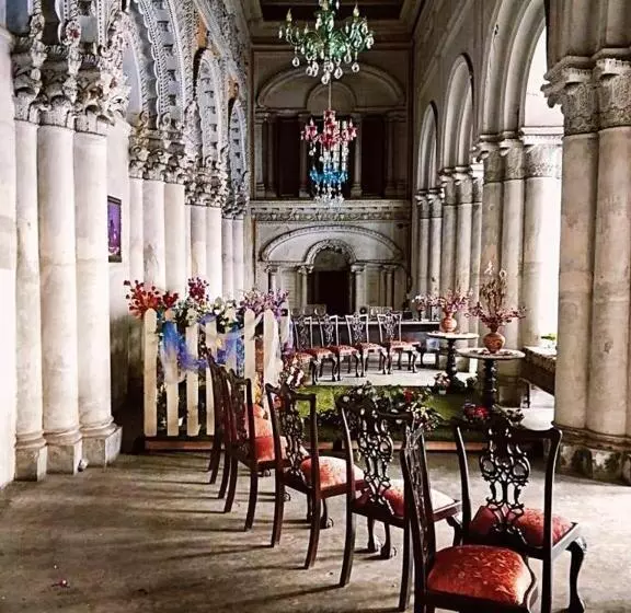 ホテル Cossimbazar Palace Of The Roys