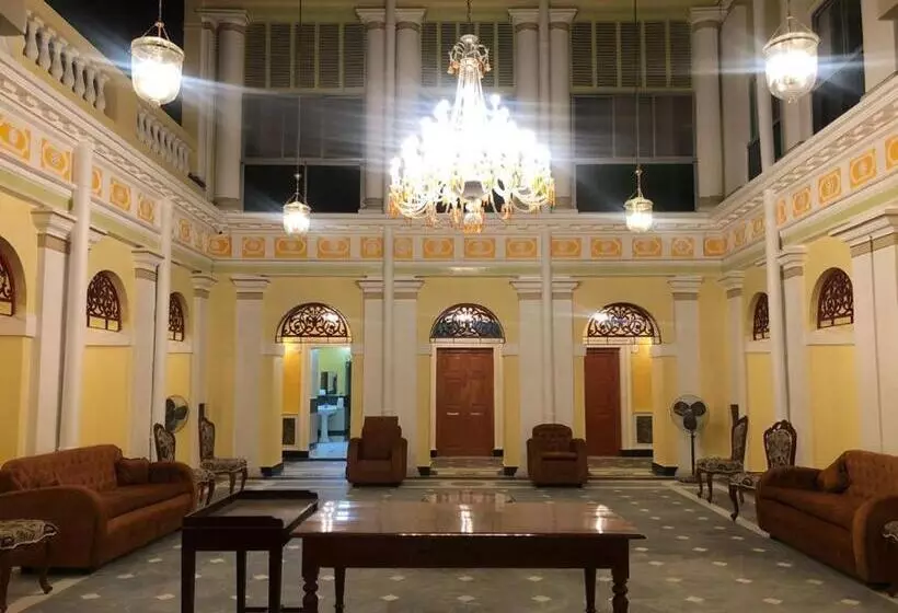 ホテル Cossimbazar Palace Of The Roys