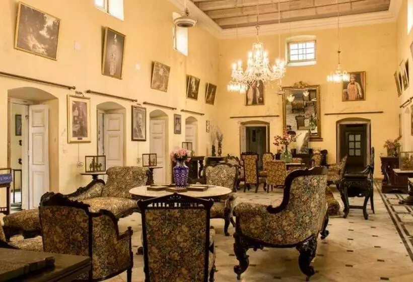 ホテル Cossimbazar Palace Of The Roys