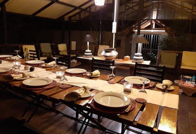 Hotel Elephant Lodge