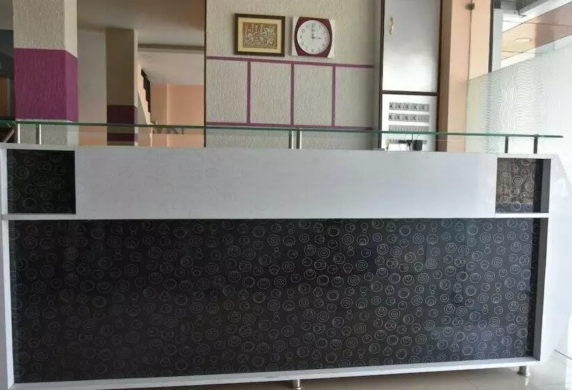 Grand Hotel Vinayak