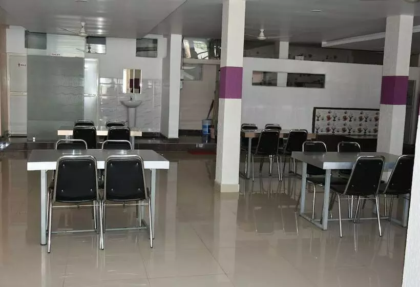 Grand Hotel Vinayak
