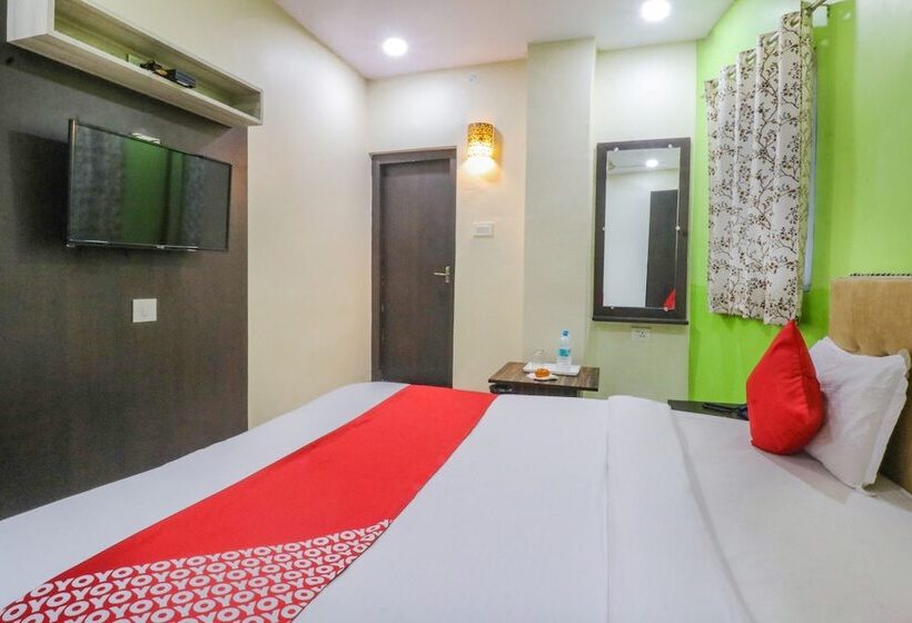 ホテル J J Residency By Oyo Rooms