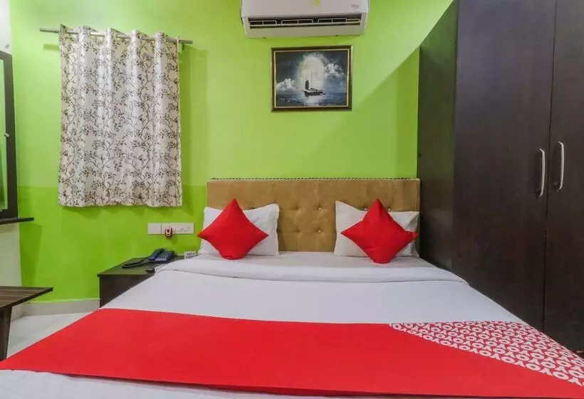 ホテル J J Residency By Oyo Rooms