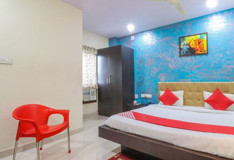 ホテル J J Residency By Oyo Rooms