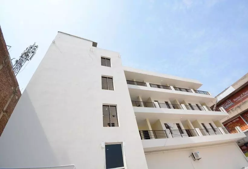 هتل King Palace By Oyo Rooms