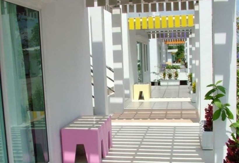 Otel Lake Scene Resort