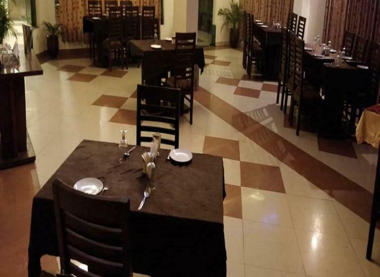 ホテル New York Plaza Una