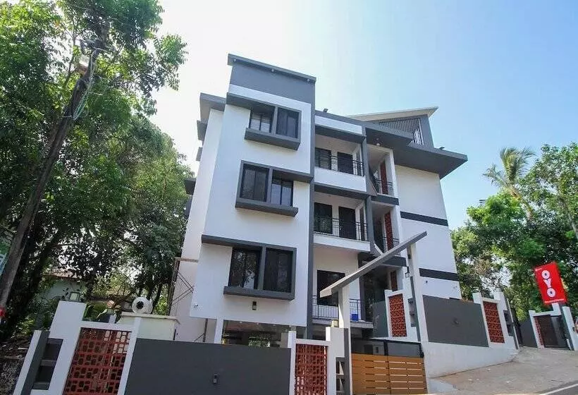 ホテル Oyo 28711 Structural Homes Nesr Emea