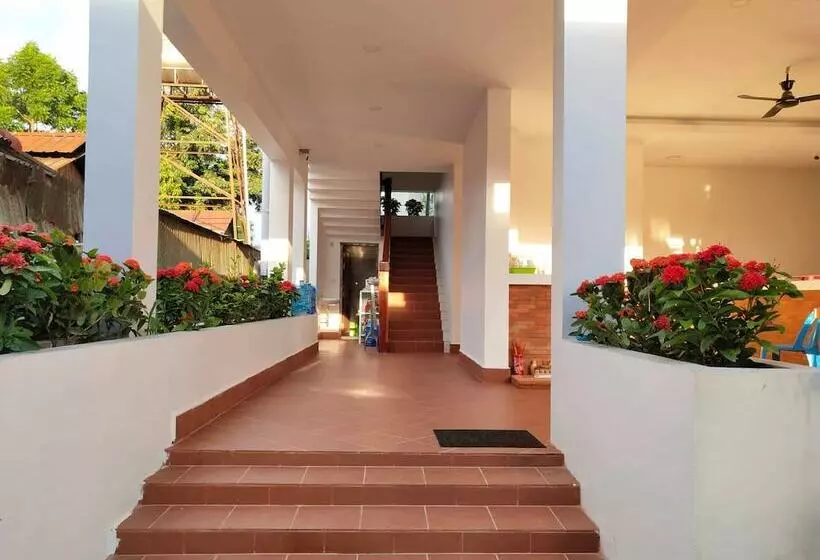 Hotelli Pengthol Residence