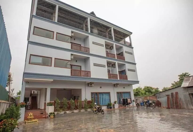 Hotelli Pengthol Residence