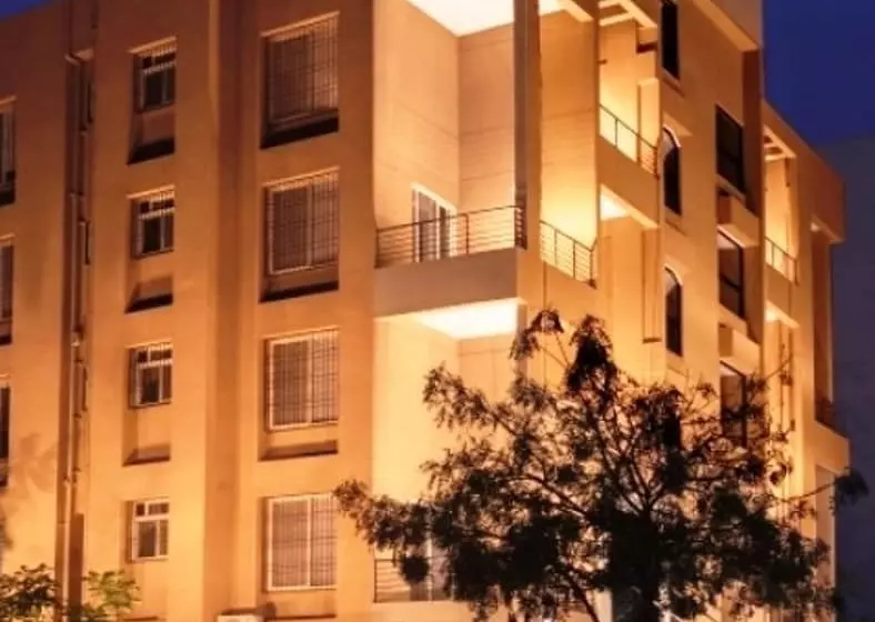 Hotelli Resonare Hospitality Services Llp