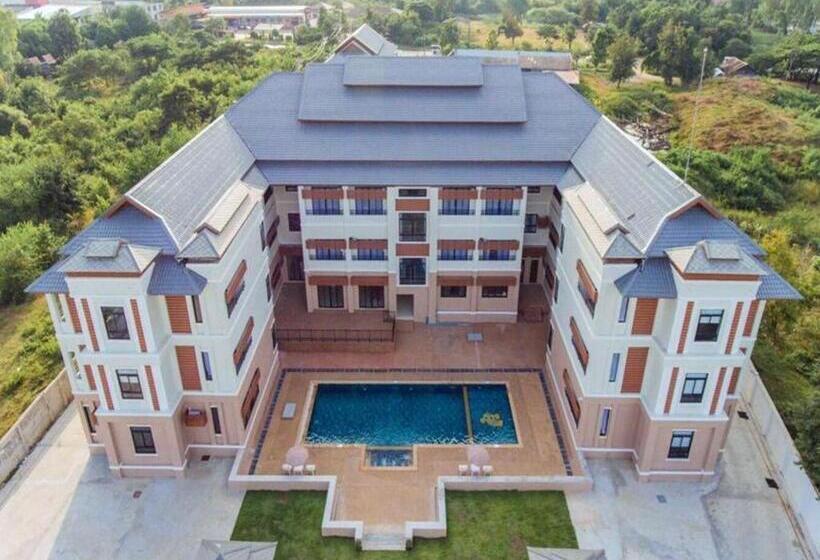 S Tawan Hotel & Convention