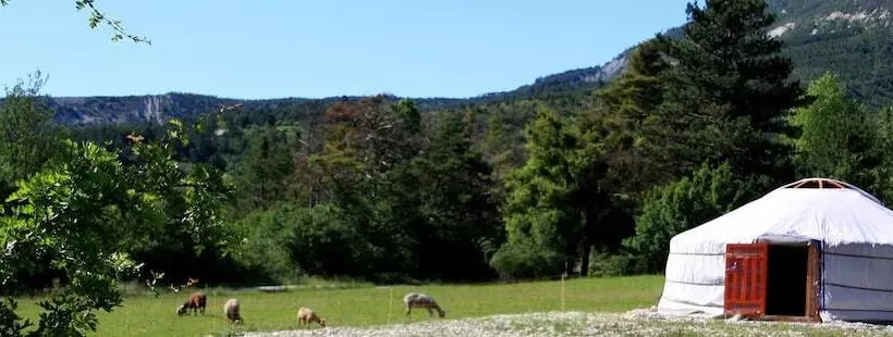ホテル Verdon Yourtes Camping à La Ferme