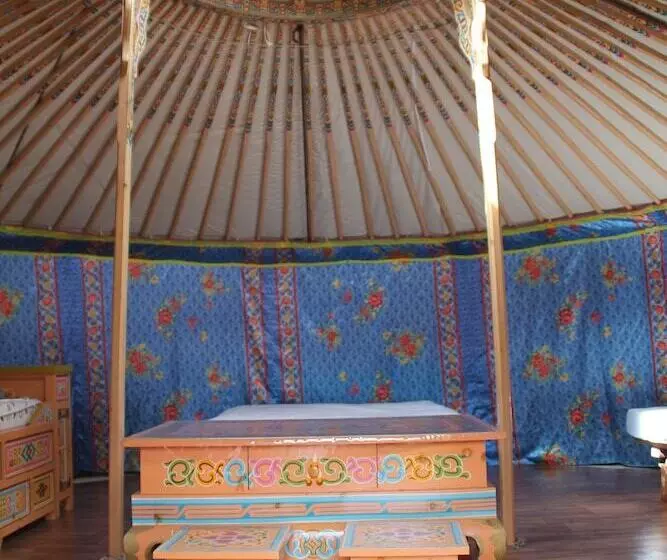 ホテル Verdon Yourtes Camping à La Ferme