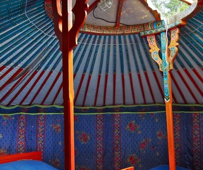 ホテル Verdon Yourtes Camping à La Ferme