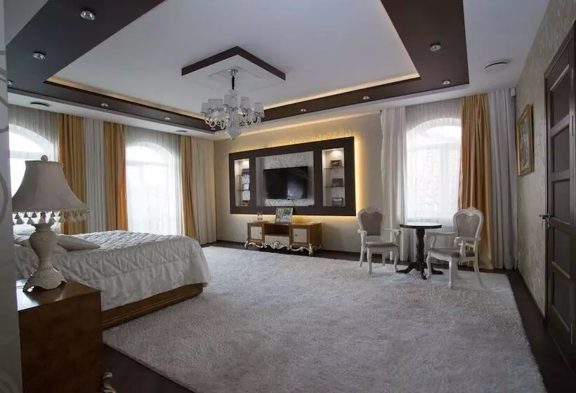 Hotelli Villa Venice