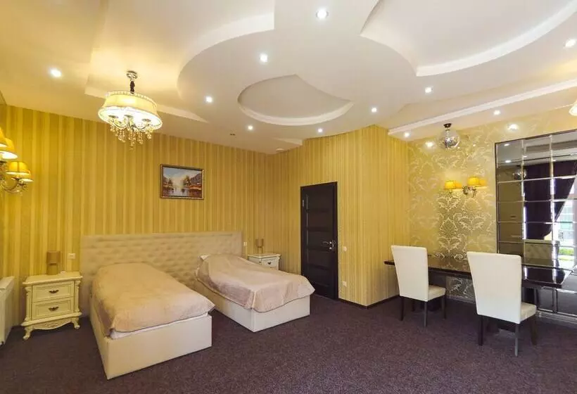 Hotelli Villa Venice