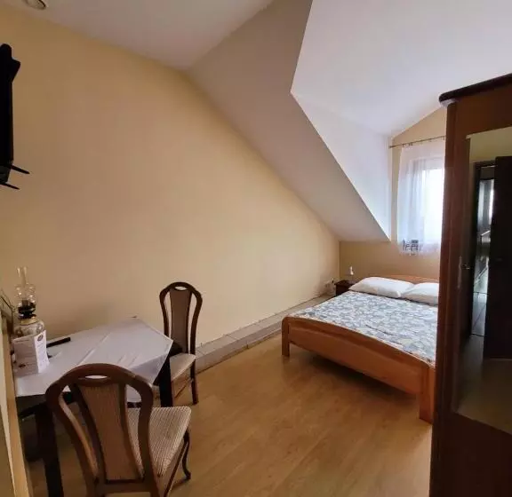 Hotelli Złota Róża