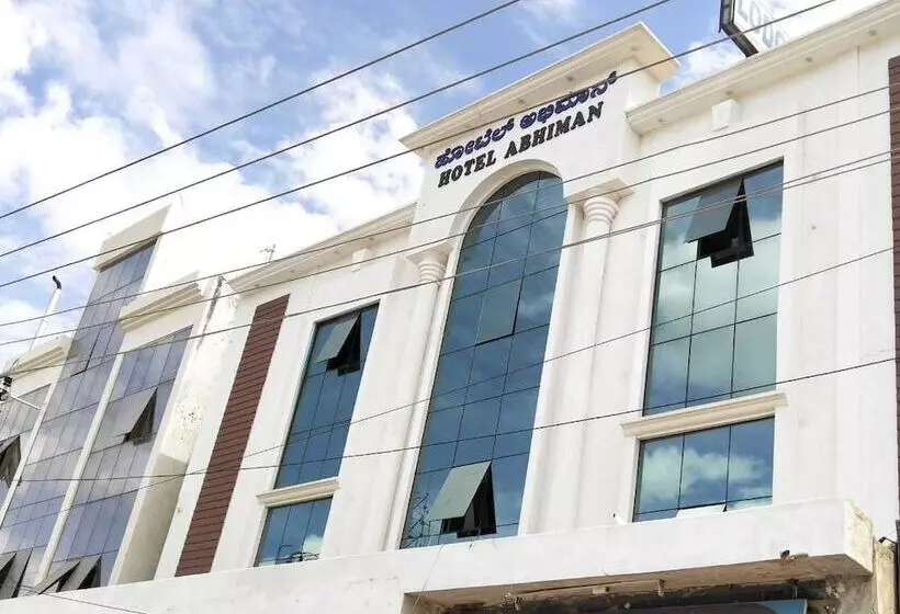 Iroomz Hotel Abhiman