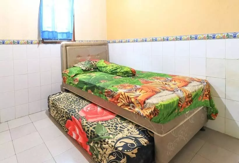 Pensió Dharmawati Homestay