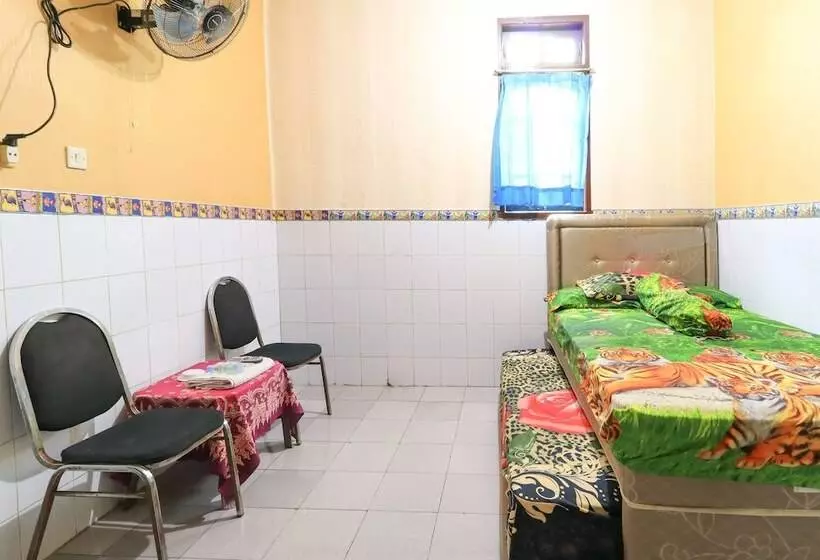 Pensió Dharmawati Homestay