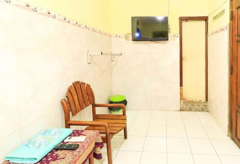 Pensió Dharmawati Homestay