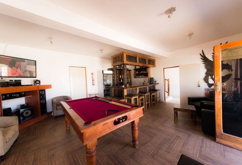 ペンション Nama White Guest House