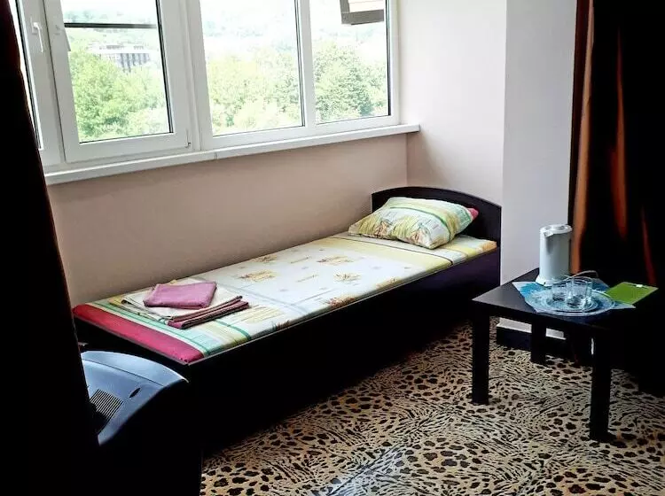 پانسیون Rodnichok Guest House